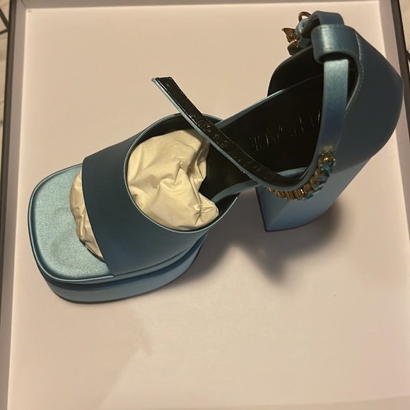 Versace platform heels - Picture 7 of 8